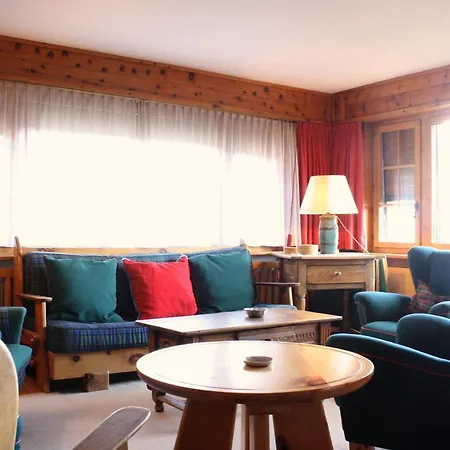 Spacious & Central For Up To 12 Guest, Chalet Haut-praz Chalet Crans-Montana